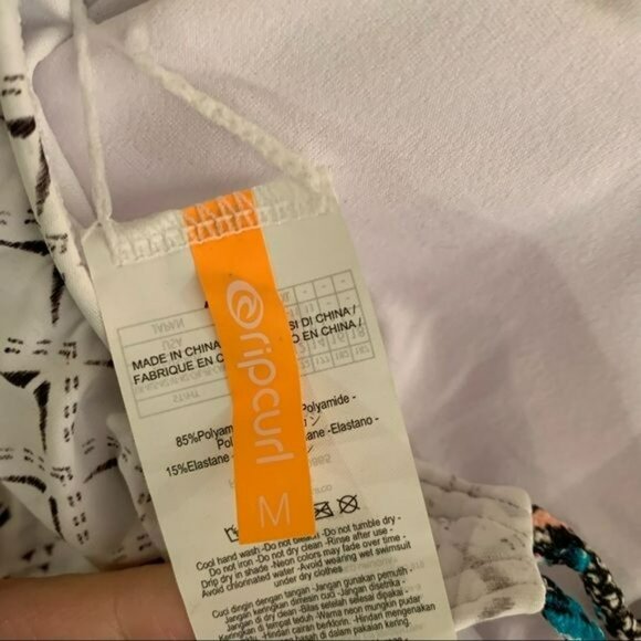 Rip curl womens ruffle flounce bikini top multicolor black white size medium NWT - Picture 6 of 11